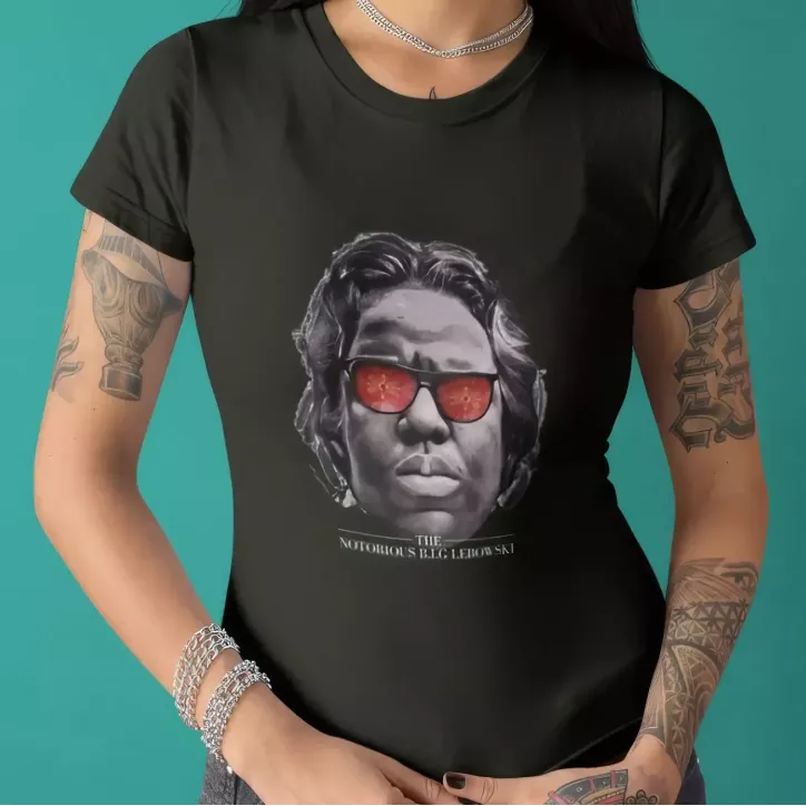 THE NOTORIOUS B.I.G LEBOSWKI t-shirt femme col rond 100% coton - 190g/m² THE NOTORIOUS B.I.G LEBOSWKI t-shirt femme col rond 100% coton - 190g/m²